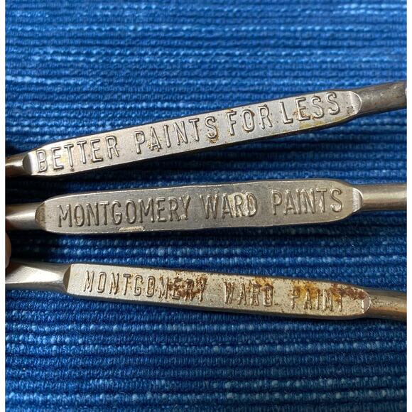 VTG Montgomery Ward Paint Can Beer Bottle Opener Hardware Hand Key Tool Lot 13B - Picture 1 of 3